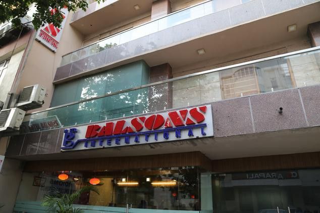 Balsons International Hotel New Delhi Buitenkant foto